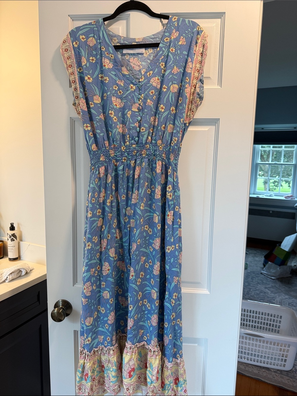 Walker and Wade Floral V-Neck Midi Dress with Smocked Waist
